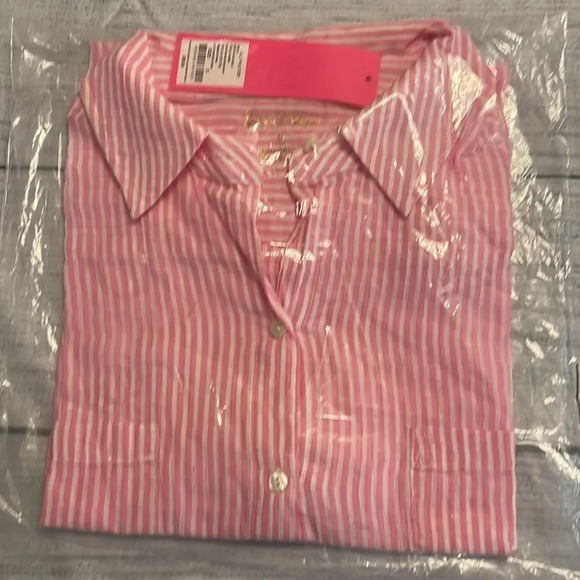 NWT LILLY PULITZER SEA VIEW BUTTON DOWN TOP - Picture 6 of 6